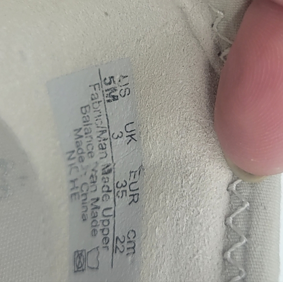 BZEES Slip-on shoes size 5M - Picture 10 of 15